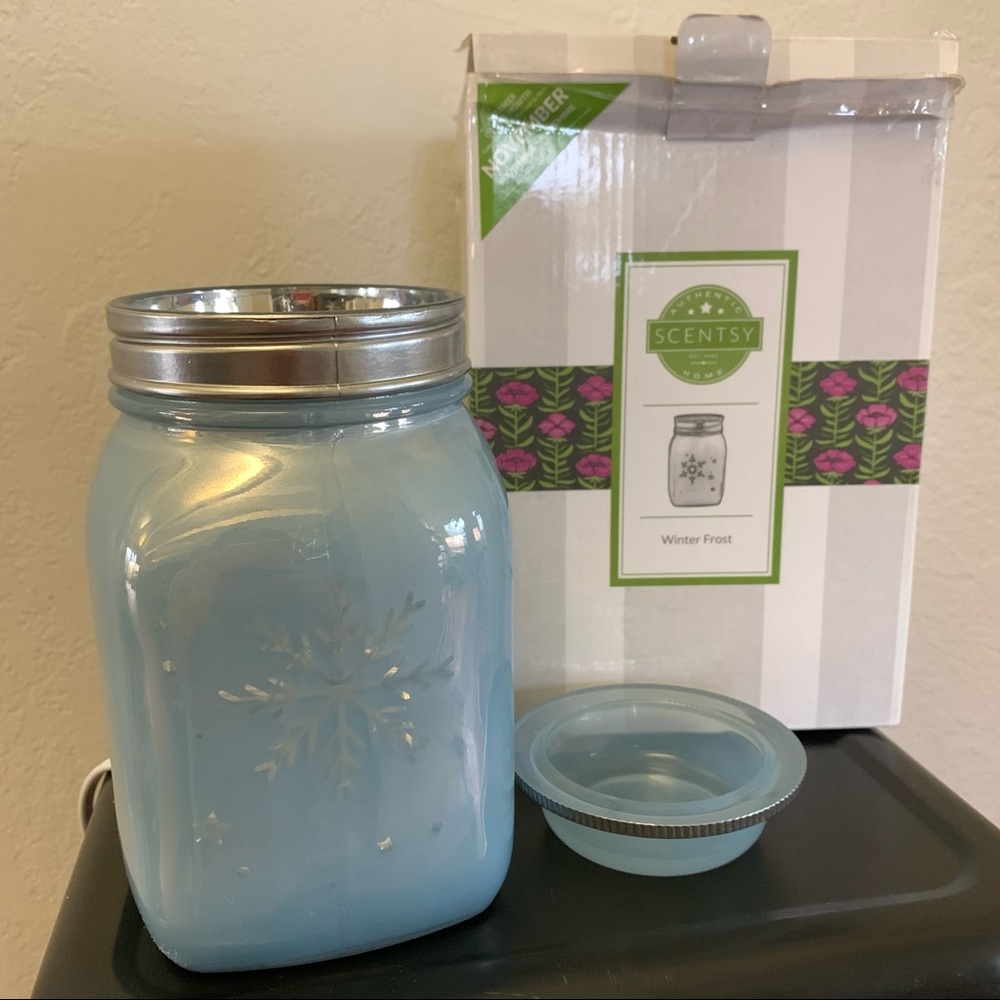 Scentsy wax warmer 2016 Winter Frost